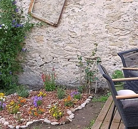Bed and Breakfast Le 9 De Cour, Kiwi
